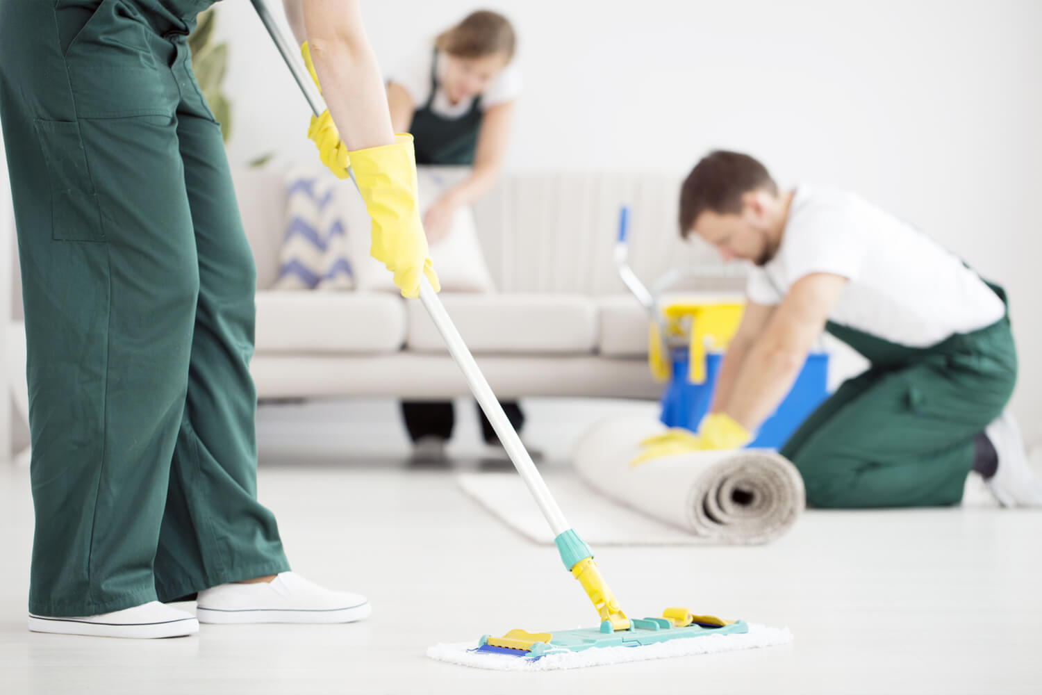 Tego się wystrzegaj podczas sprzątania – 8 błędów, które utrudniają porządki